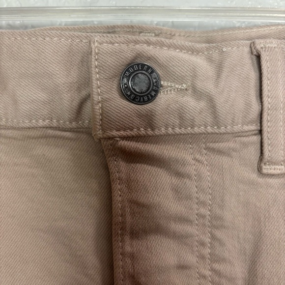Modern American Khaki Skirt - Picture 2 of 3